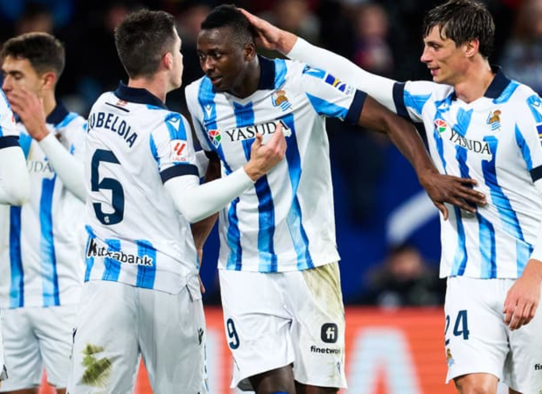 Photo of Real Sociedad team gear up to face psg in champions league.