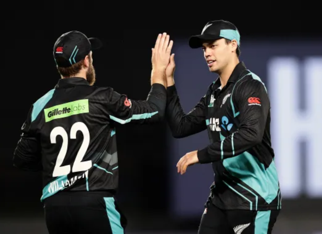New-Zealand-Triumphs-in-First-T20I-Against-Pakistan.png