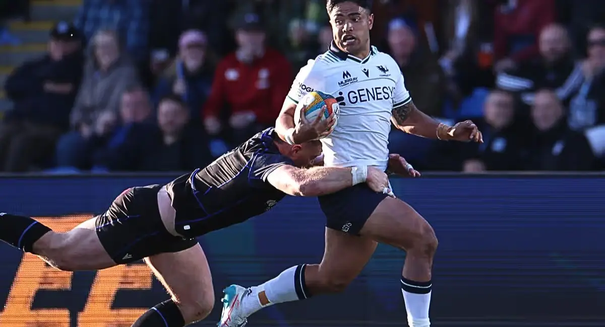 Photo of Connacht going down as Glasgow step into a win.