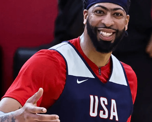 Anthony Davis shining in the USA VS CANADA basketball showcase.