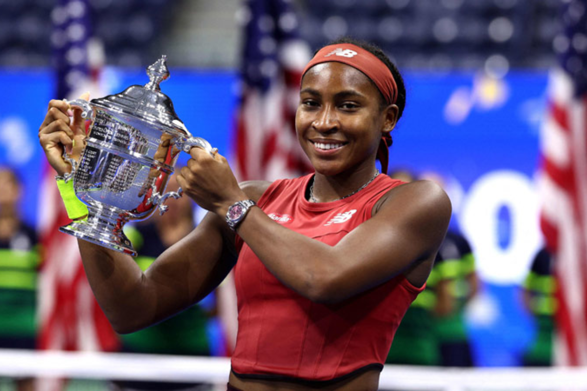 Photo of Gauff with her US OPEN TROPHY