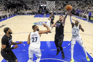 Photo of Doncic lead with a triple doouble of 32 points to contribute The Dallas Mavericks shocked the Minnesota Timberwolves 109-108 .