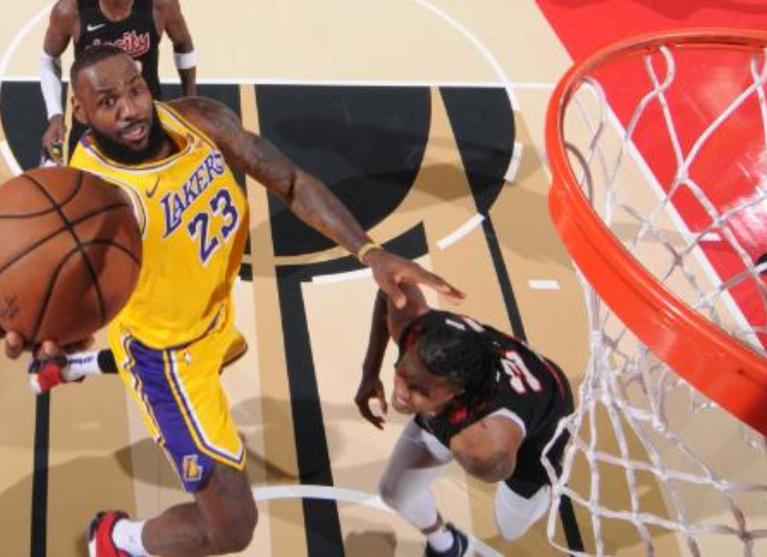 Photo of LeBron James, lakers leader.