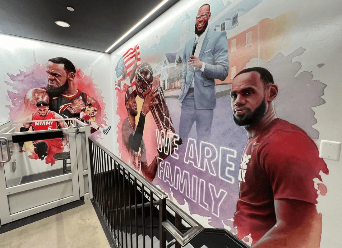 Photo of LeBron James mural by Stark County artist.