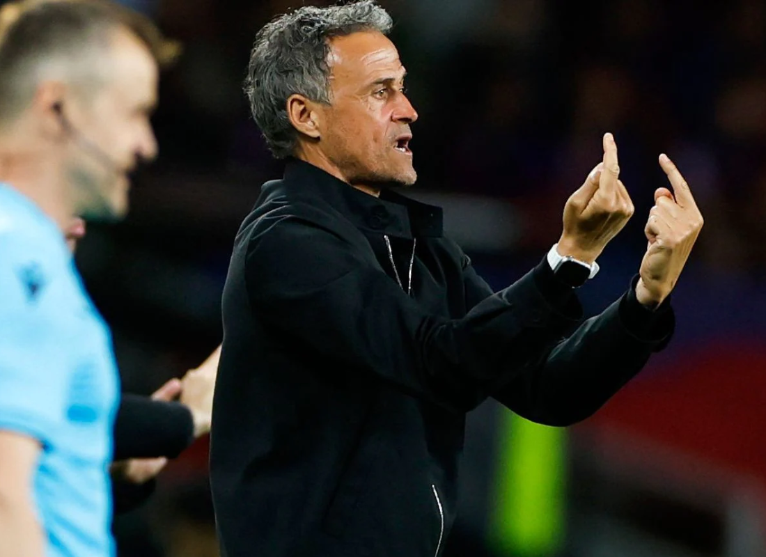 Photo of Manager Luis Enrique in the match Barcelona vs PSG for the second leg of Champions League that result barcelona 1-4 PSG.