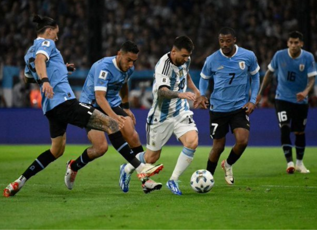 Photo of Messi in Uruguay vs Argentine in FIFA WORLD CUP 2026 QUALIFICATION MATCH UP.