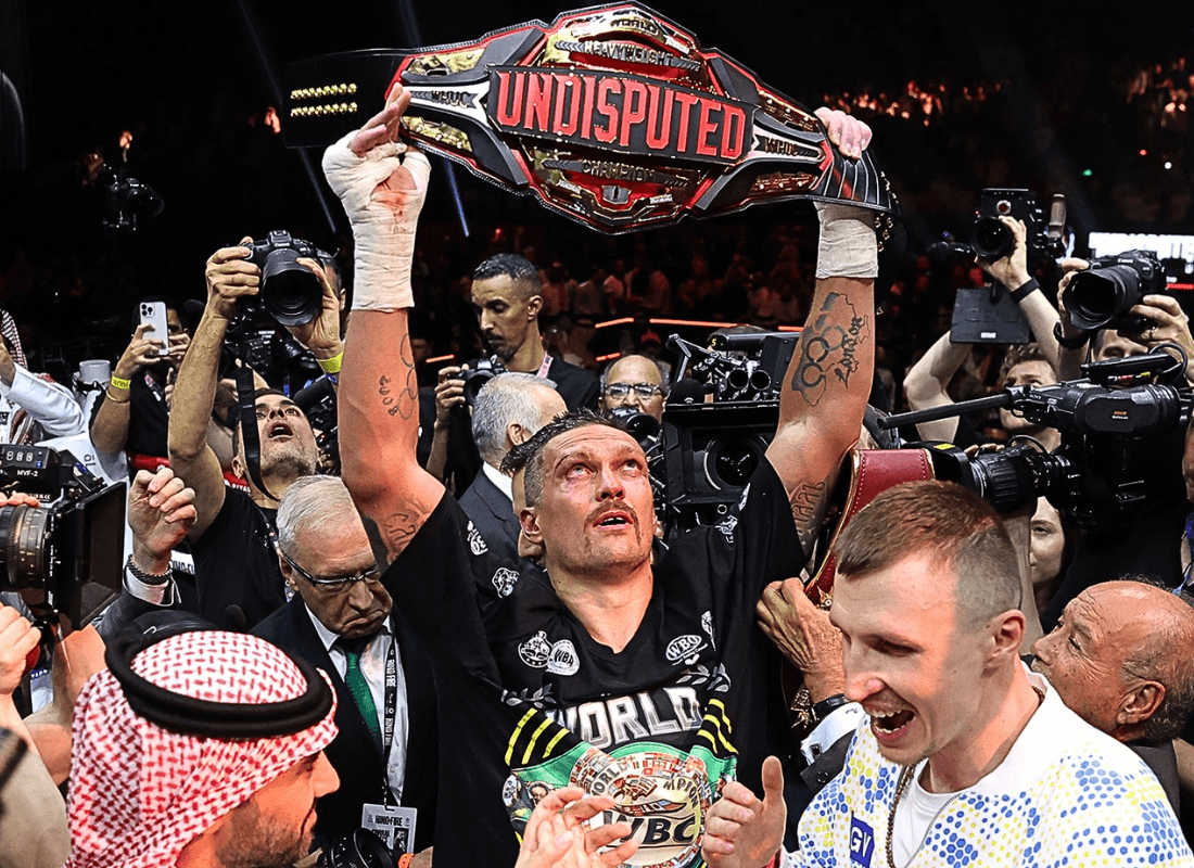 Photo of Usyk win over Tyson Fury.